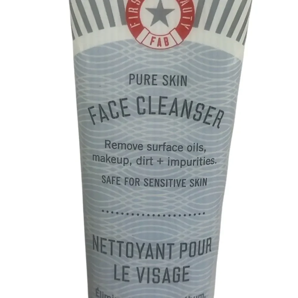 First Aid Beauty Pure Skin Face Cleanser (full size)